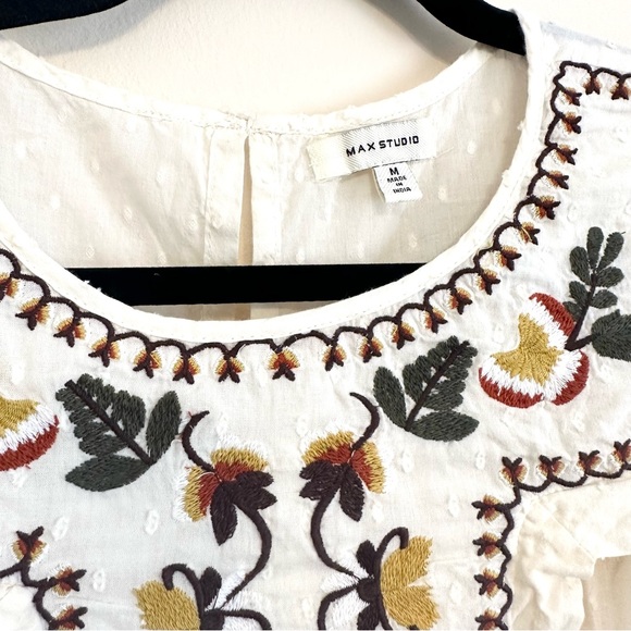 Max Studio Embroidered Eyelet Flutter Sleeve Blouse 100% Cotton Sz M - Picture 4 of 8